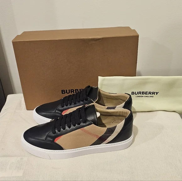 NIB Burberry New Salmond Women's Sneakers # 94703913-- Size 7.5 - Picture 5 of 13